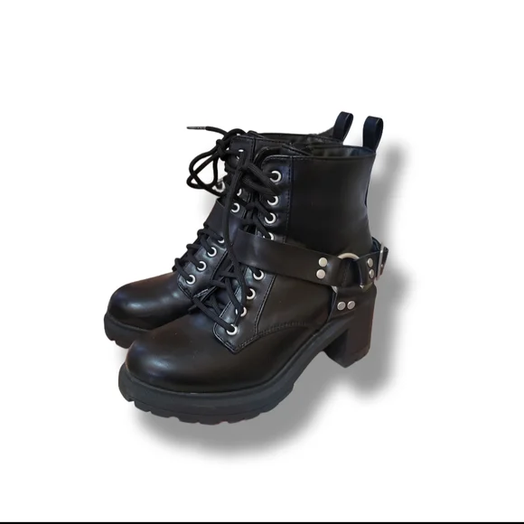 🌿No Boundaries Size 7 Wide Black Faux Leather Moto Boots Chunky Block Heels - Picture 5 of 15